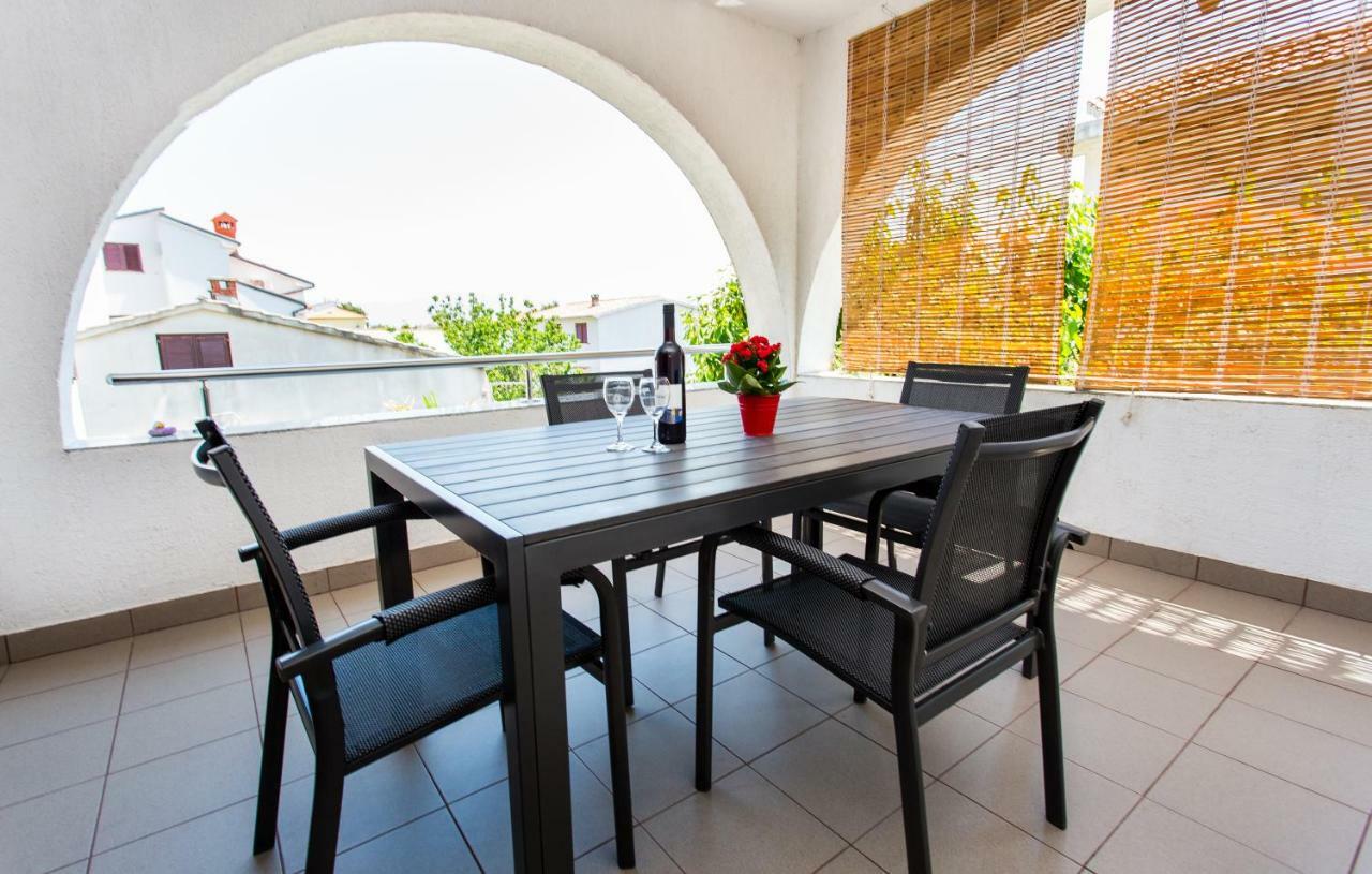 Apartmani Tamara Baska מראה חיצוני תמונה